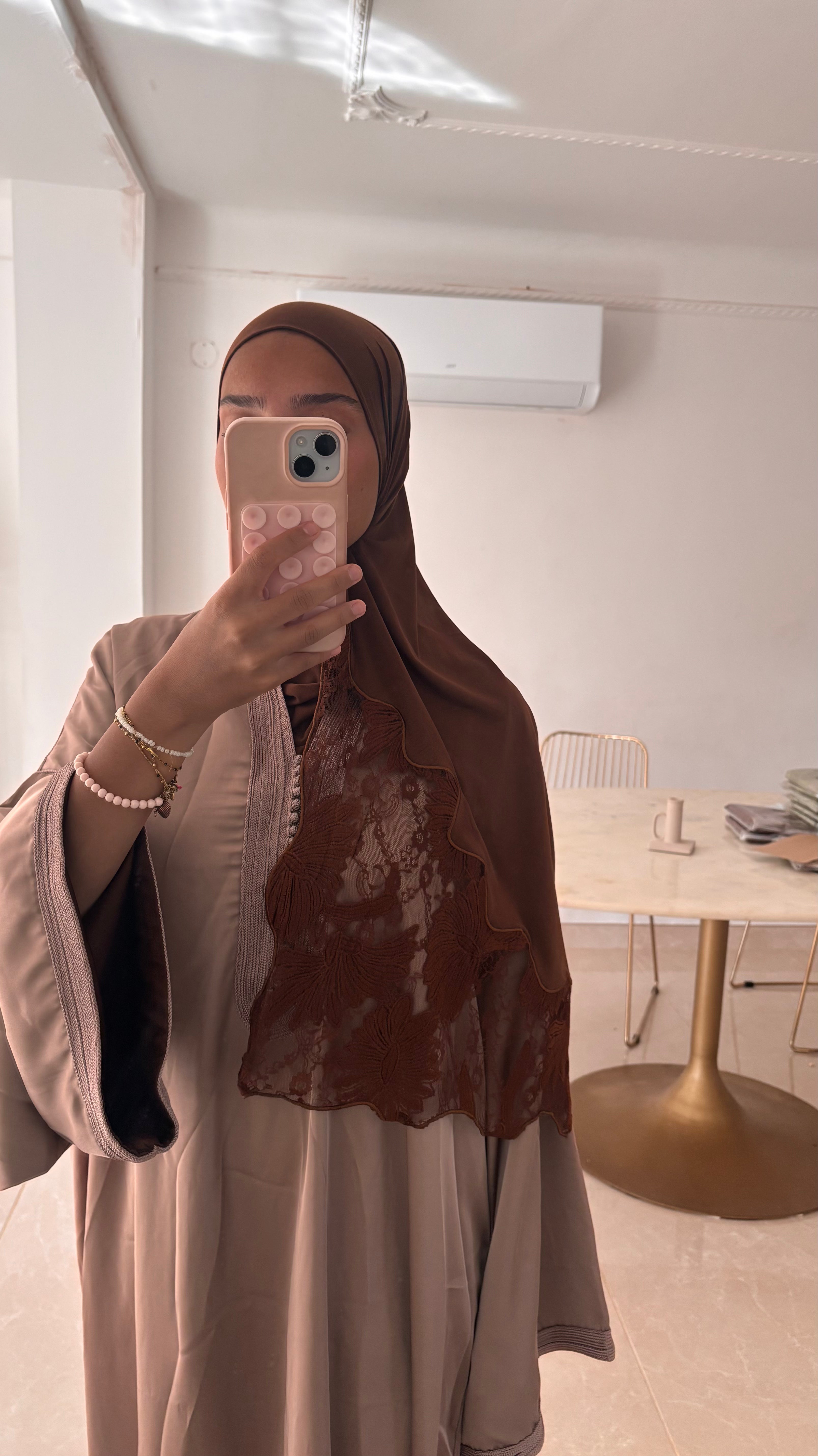Hijab en dentelle